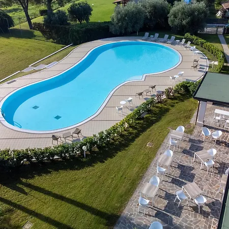 Moniga Apartahotel