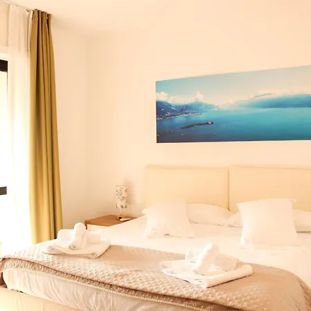 Moniga 3* Moniga del Garda