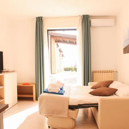 Moniga Apartahotel